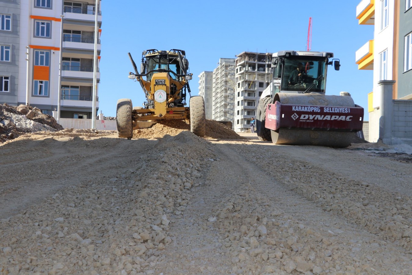 Karaköprü Belediyesi Mehmetçik’e yeni yollar kazandırıyor;
