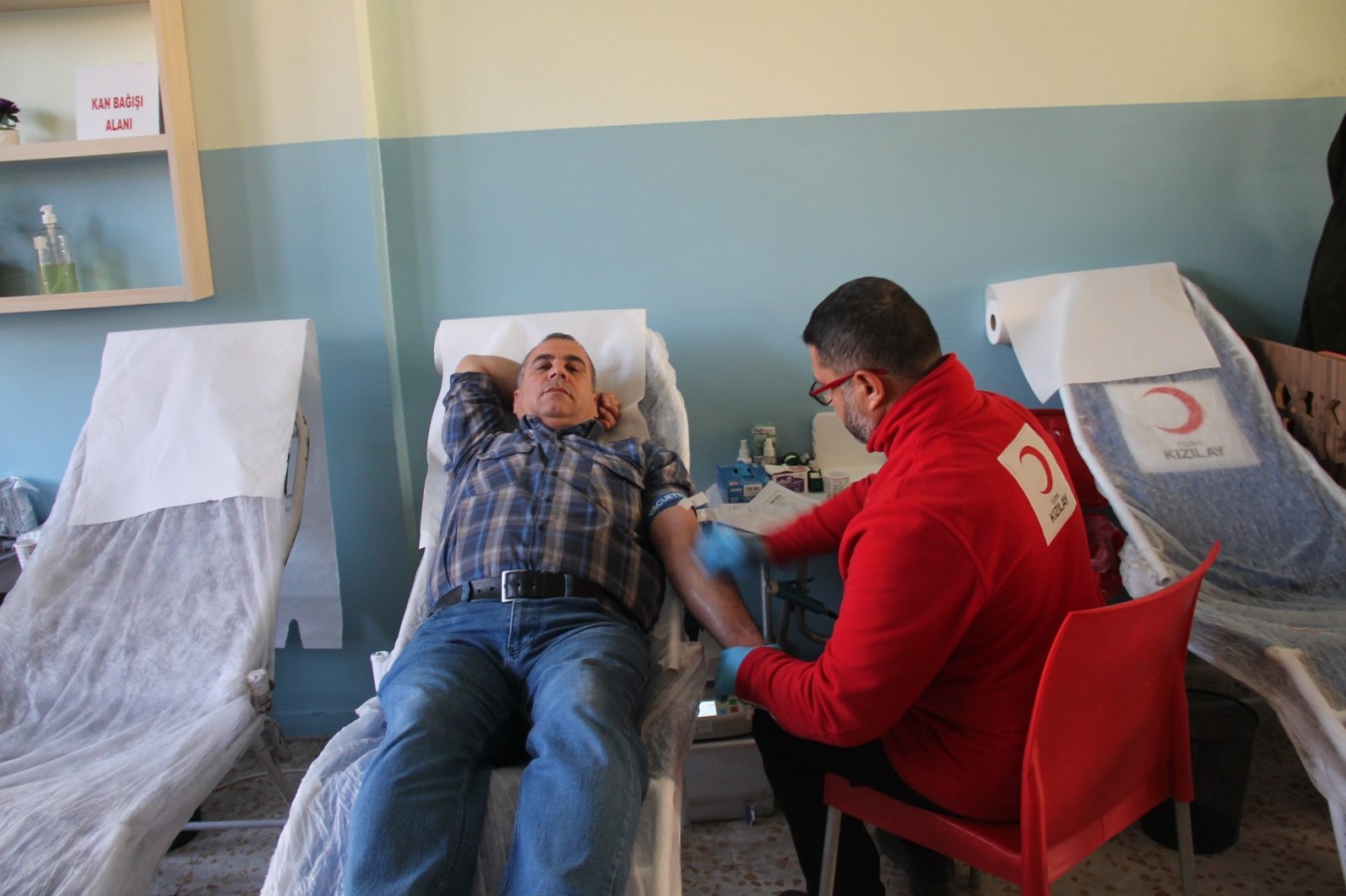 Osman Ertörer Ortaokulundan kan bağışı kampanyası;