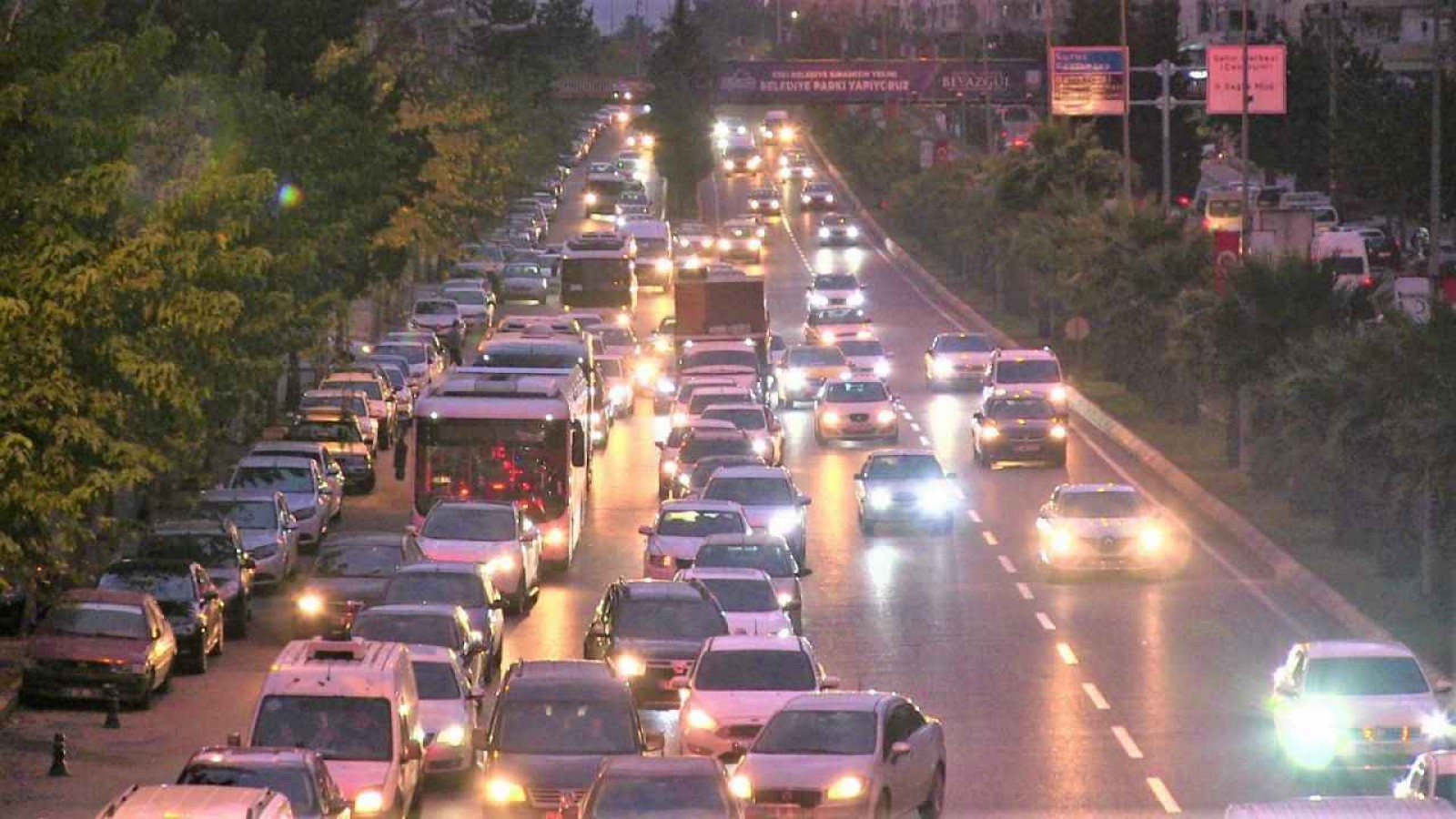 Şanlıurfa’da trafiğe kayıtlı araç sayısı açıklandı;