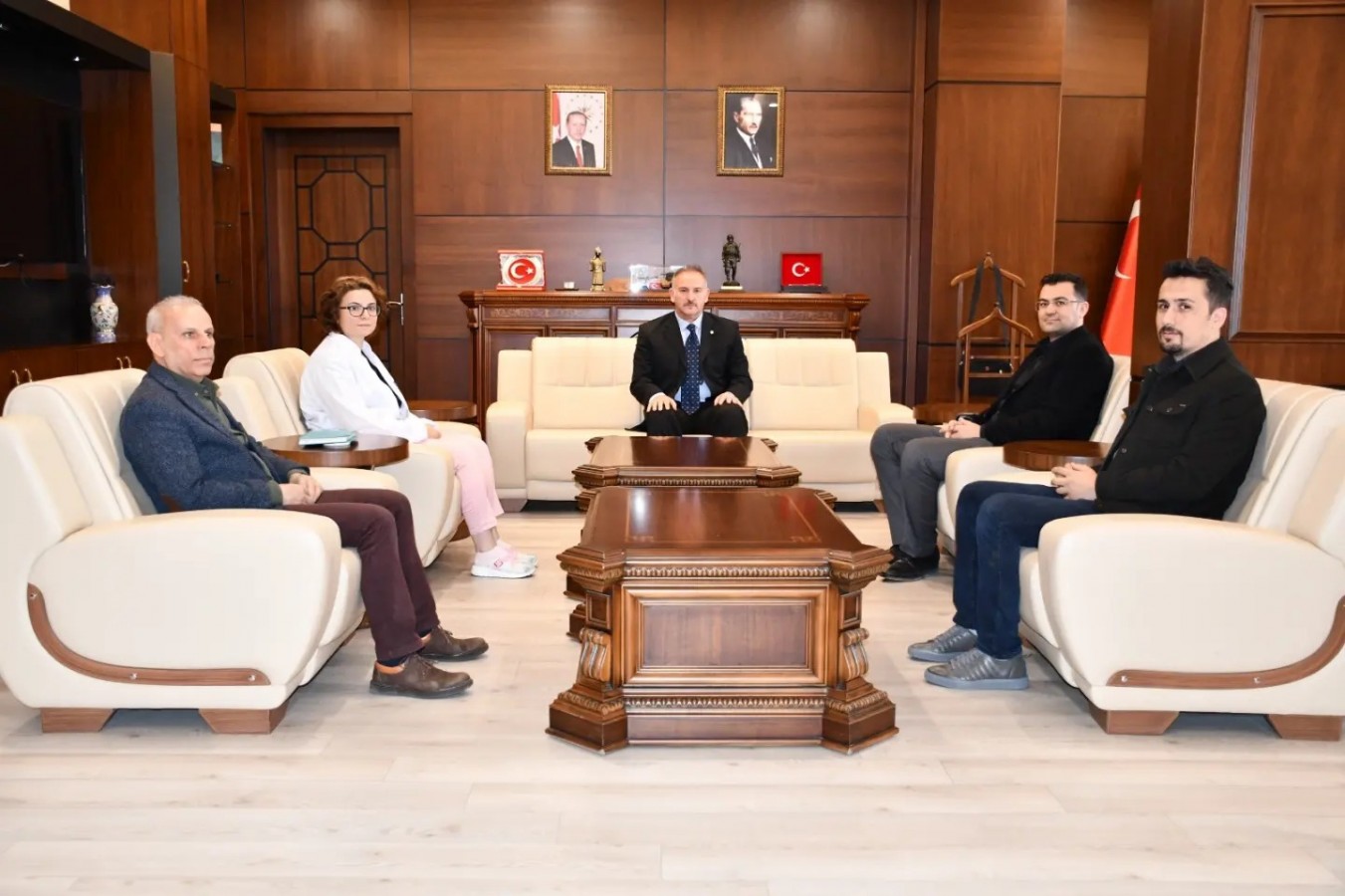 Harran Üniversitesi Hastanesi iki yeni doktor hasta kabulüne başladı;