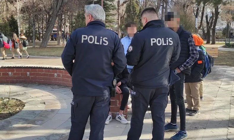 Şanlıurfa'da bayram denetiminde 5 şüpheli gözaltına alındı;