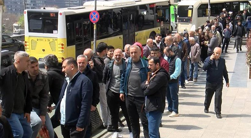 İstanbul'da ucuz satış yapan Urfalı baklavacıya yoğun ilgi;