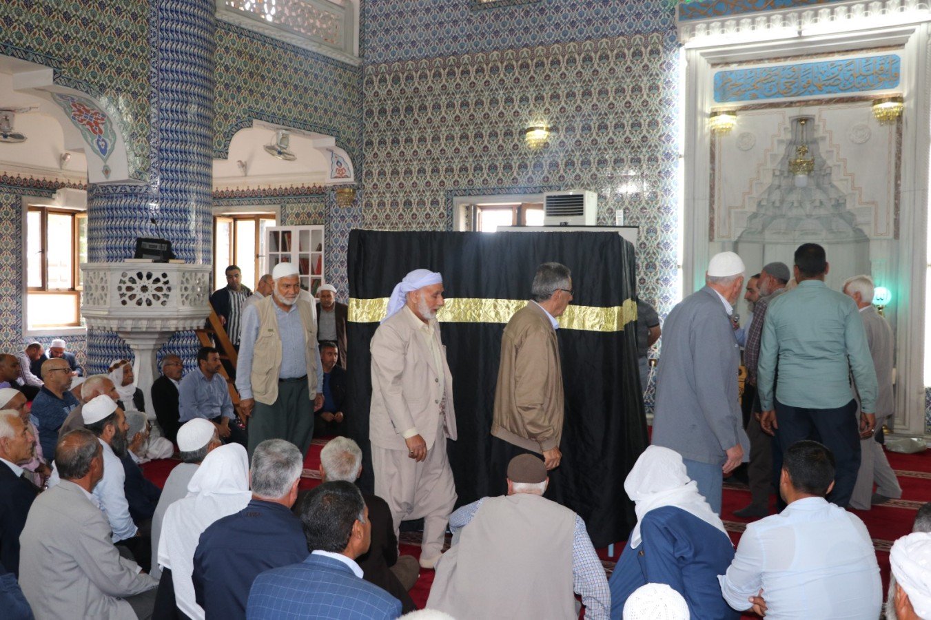 Şanlıurfa’da hacı adaylarına eğitim semineri verildi;