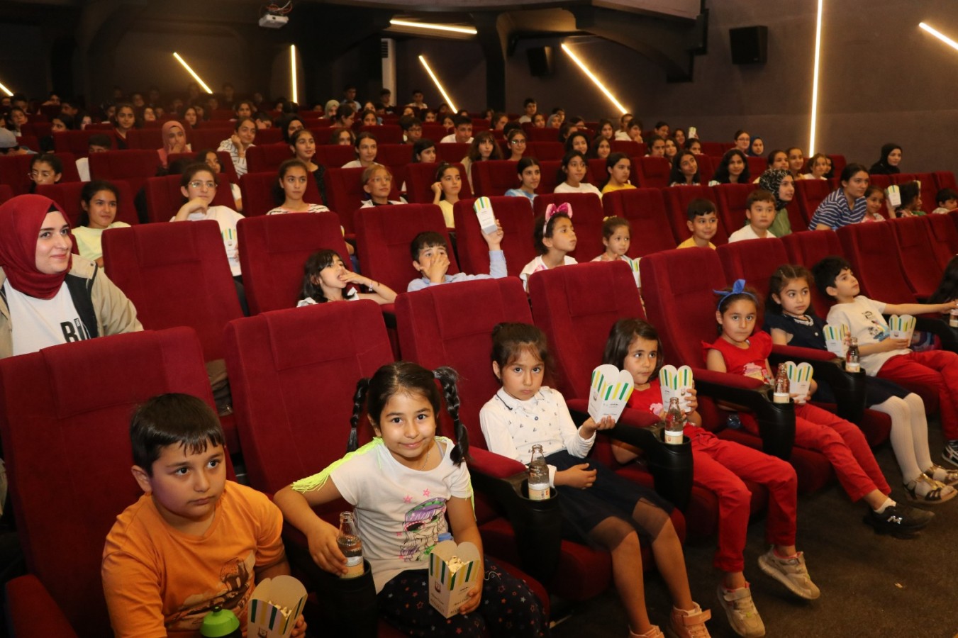 Büyükşehir’den öğrencilere yönelik sinema etkinliği;