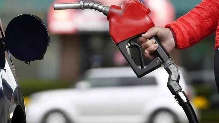 Benzin fiyatlarına zam gelmesi bekleniyor;