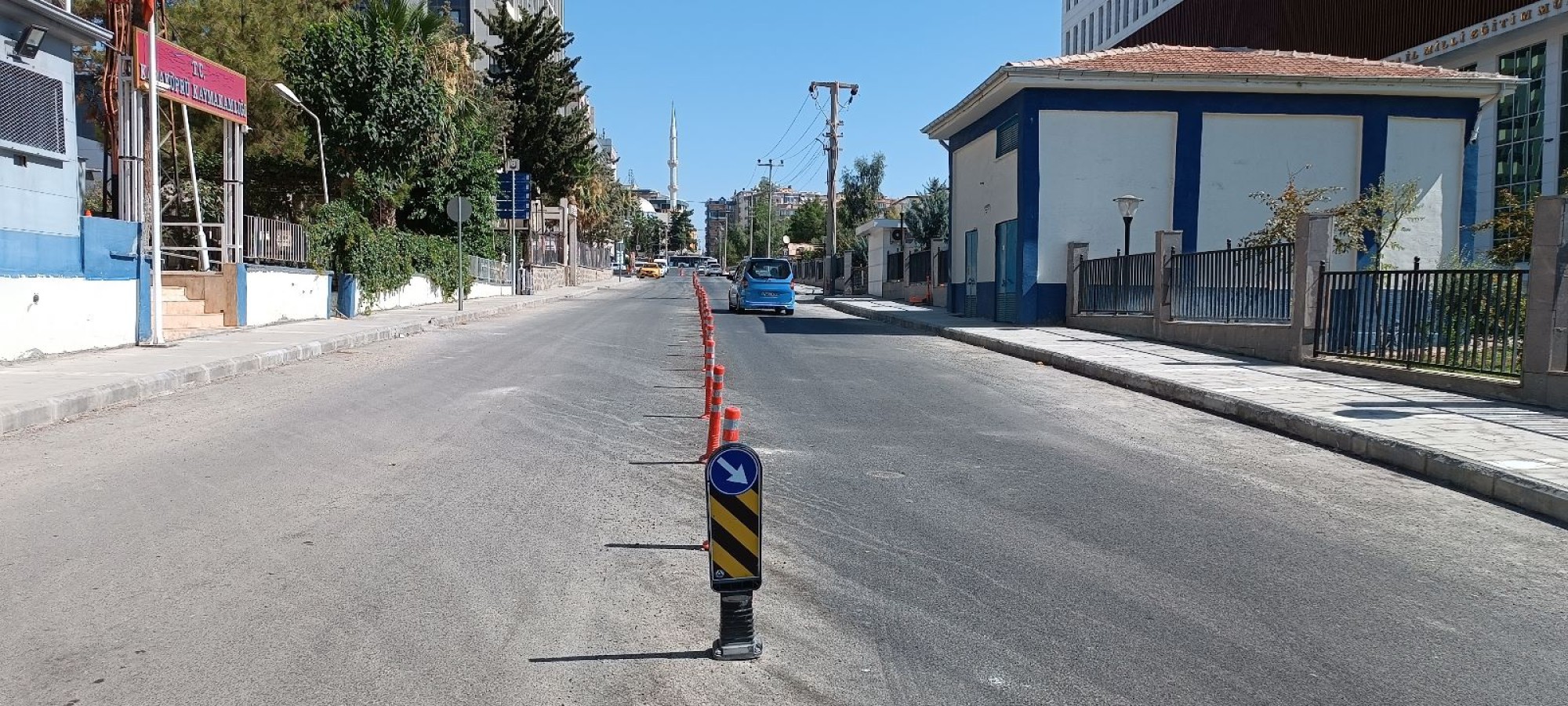 Osmangazi Caddesinin asfaltı yenilendi;