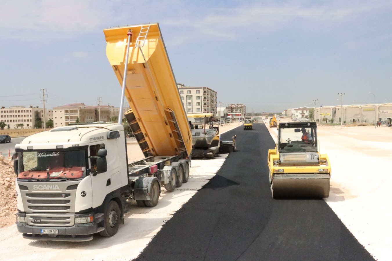 Büyükşehir’den Viranşehir’de asfalt atağı;