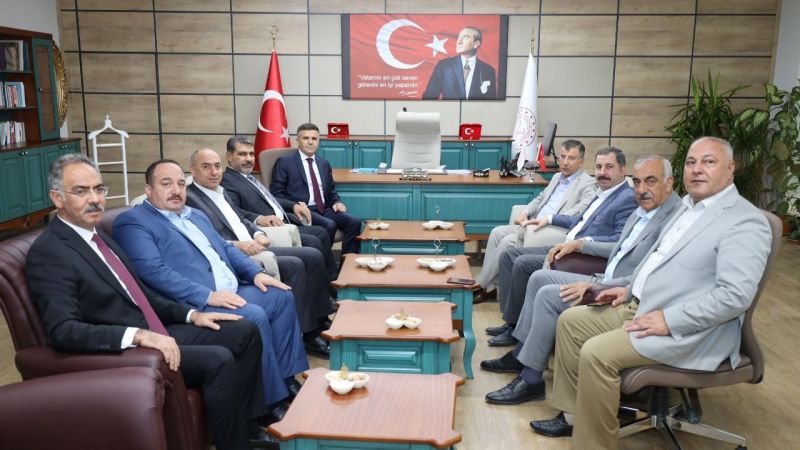 Urfa'da milletvekili ve belediye başkanlarından Asım Sultanoğlu'na ziyaret;
