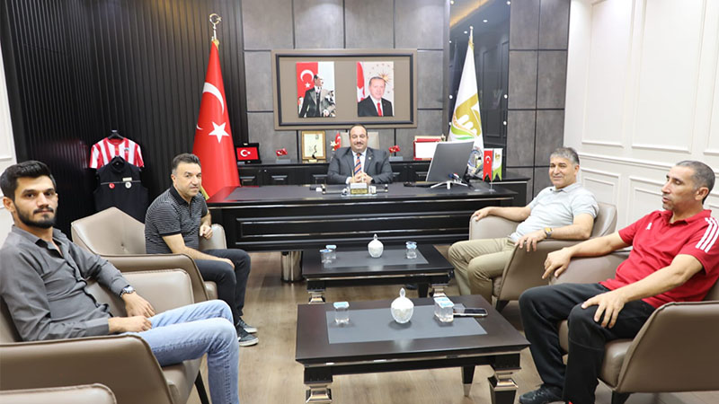 Viranşehir Belediye Başkanı Ekinci'den amatör spor kulüplerine destek sözü;