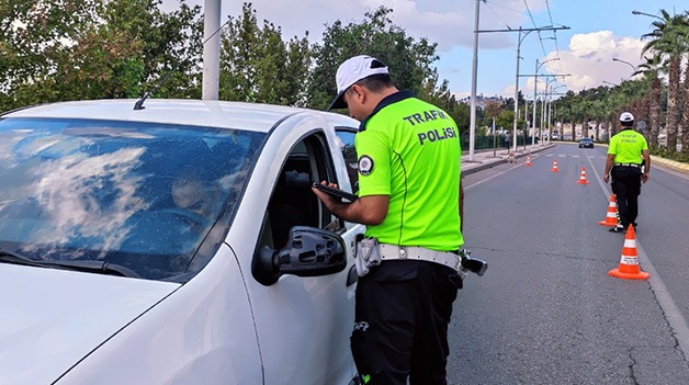 Urfa’da sürücülere ceza yağdı;