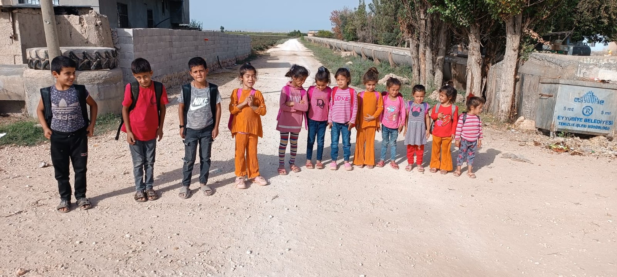 Şanlıurfa’da çocukların servis nedeniyle okula gidemediği ileri sürüldü;