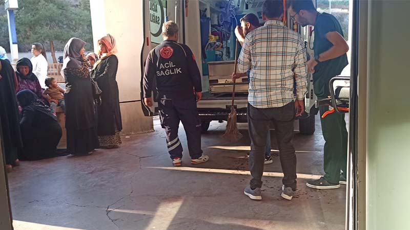 Urfa’da akıma kapılan işçinin ambulansta kalbi durdu;