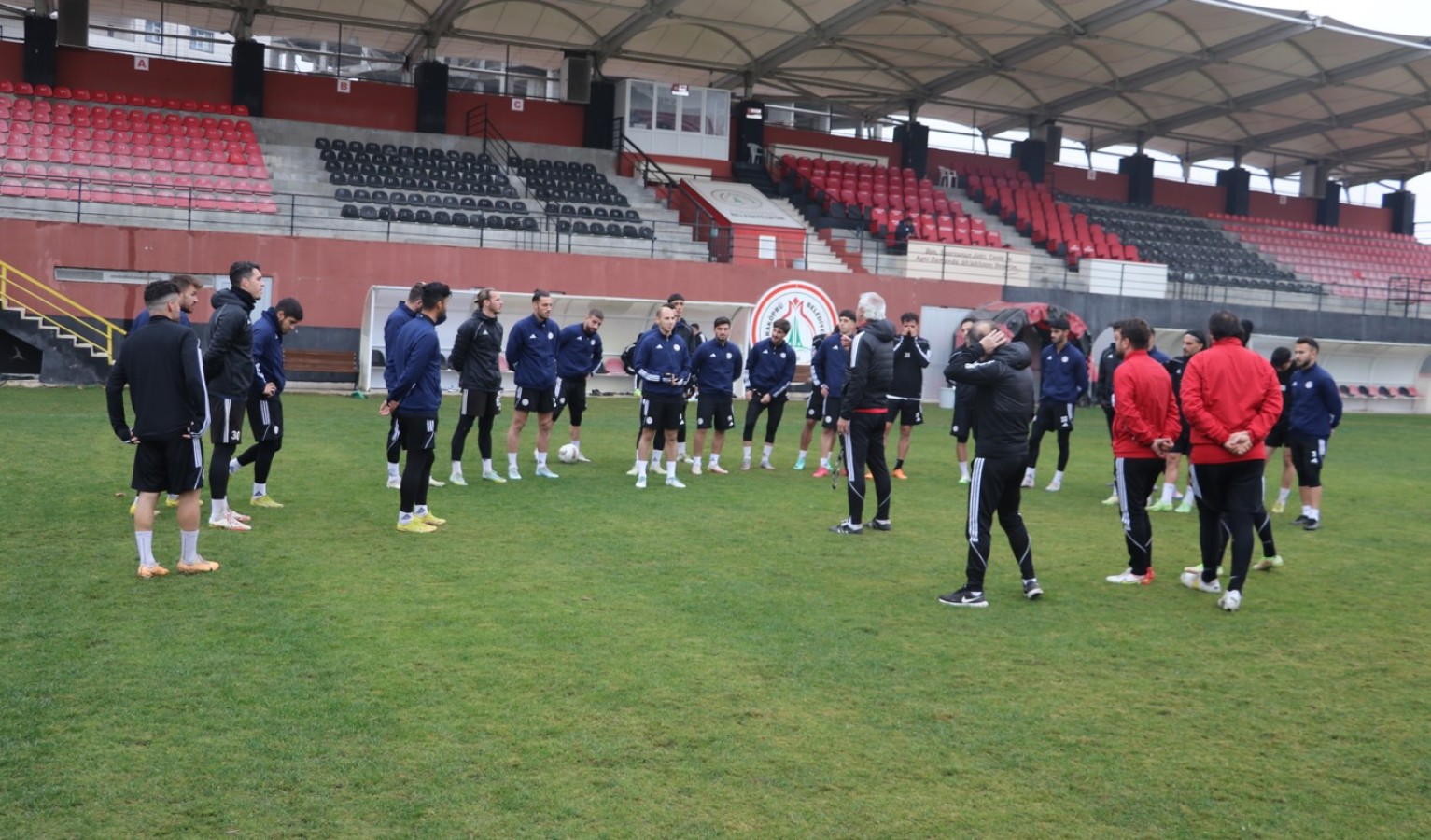 Karaköprüspor, Osmaniyespor maçı hazırlıklarını tamamladı;