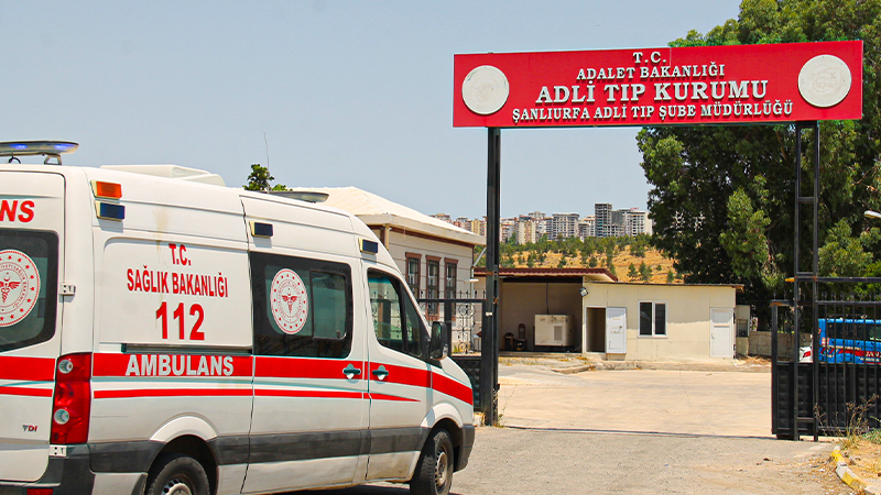 Şanlıurfa'da feci olay: Yüksekten düşen işçi hayatını kaybetti;