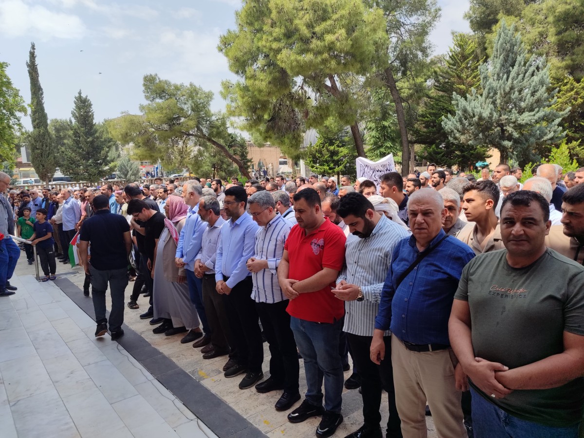 Kudüs şehidi Şanlıurfalı imam için Eyyüp Peygamber Camii'nde gıyabi cenaze namazı;