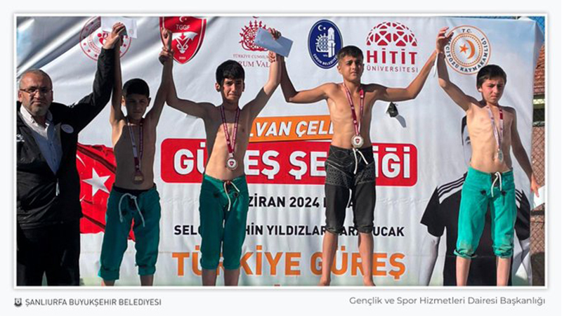 Şanlıurfalı güreşçi Mustafa Kubacık Türkiye üçüncüsü oldu!;