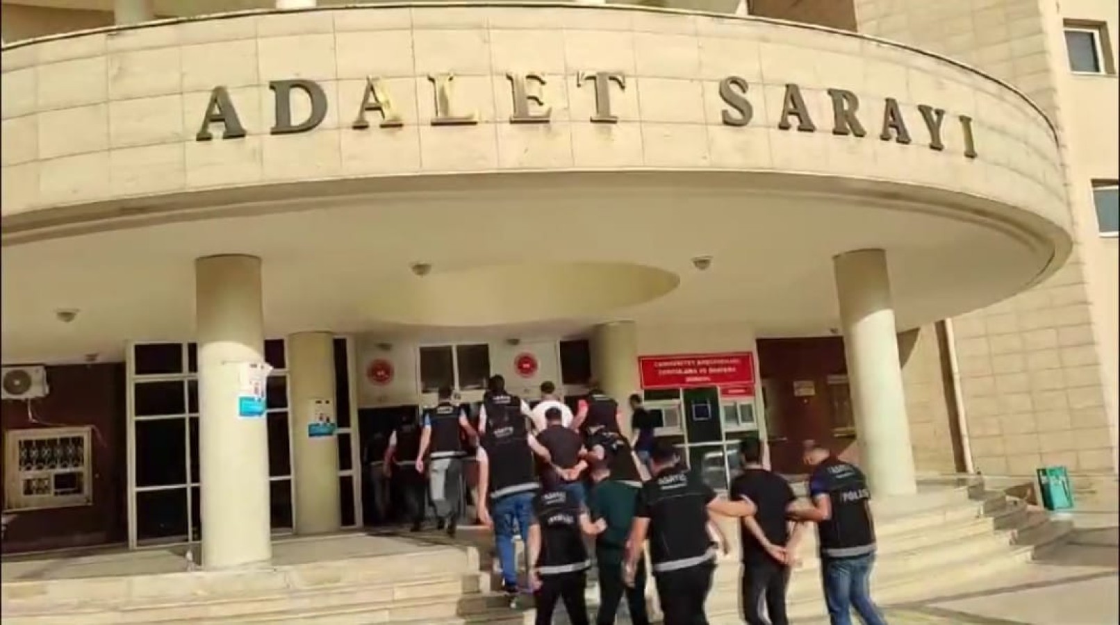 Şanlıurfa'da bir haftalık uyuşturucu bilançosu açıklandı! 74 gözaltı;