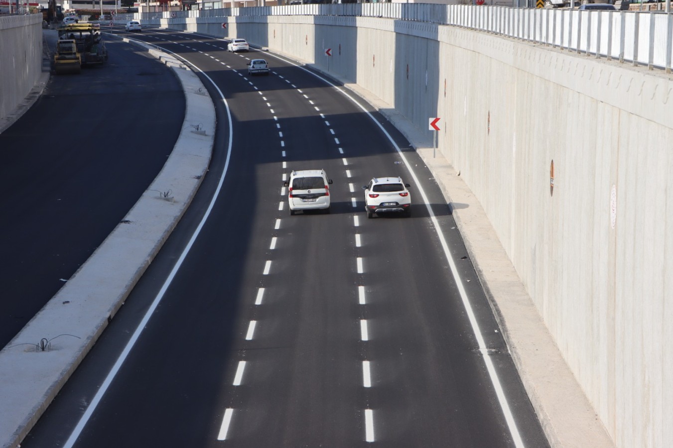 Balıkayağı Bulvarında tek yön trafiğe açıldı;