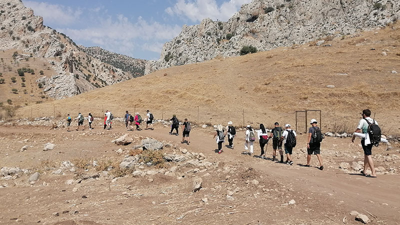 Şanlıurfalı doğa tutkunları Sason Zore Kanyonu'nu keşfetti;