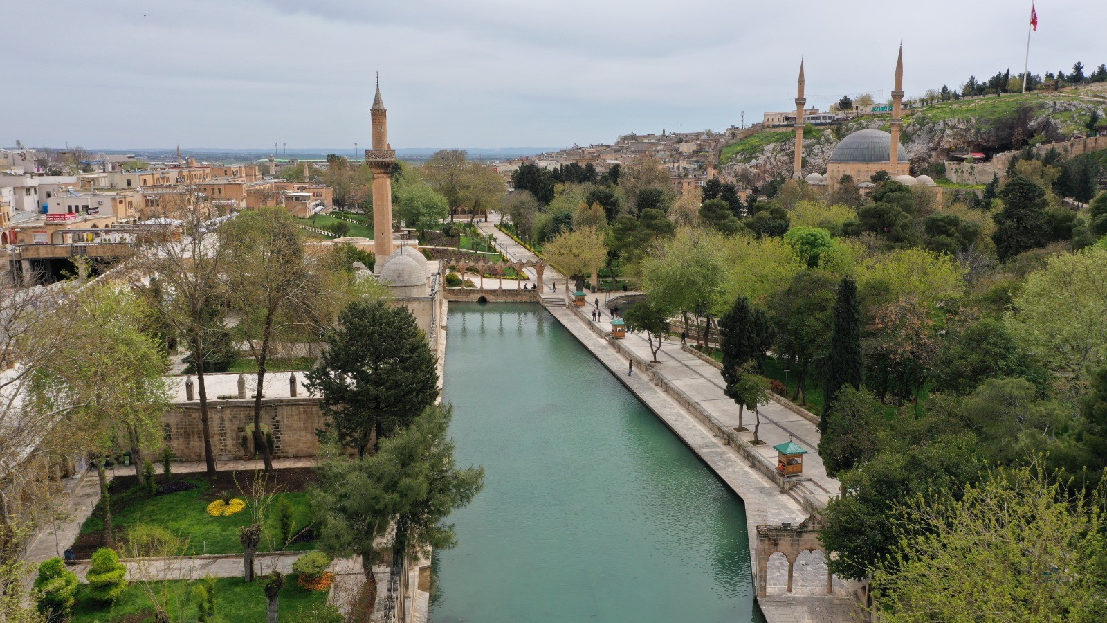 Şanlıurfa’da canlı müzik işi yapan yerlerde denetim;