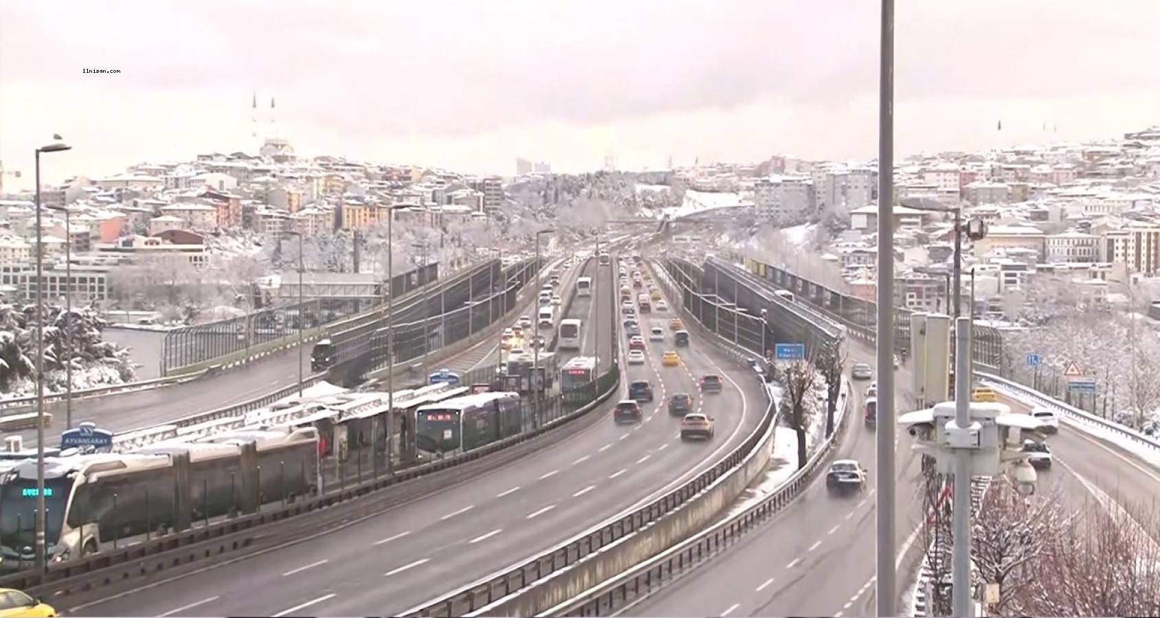 %20’lik Huzur: İstanbul’da Karın Trafik Zaferi...;