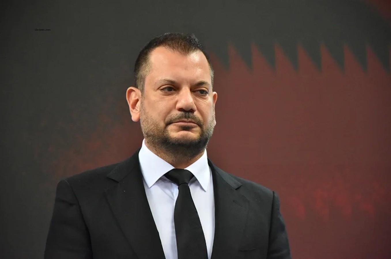 Trabzonspor Başkanı Doğan’dan Hakem Arda Kardeşler’e Sert Tepki: “Hakemliği Bitmiştir”;