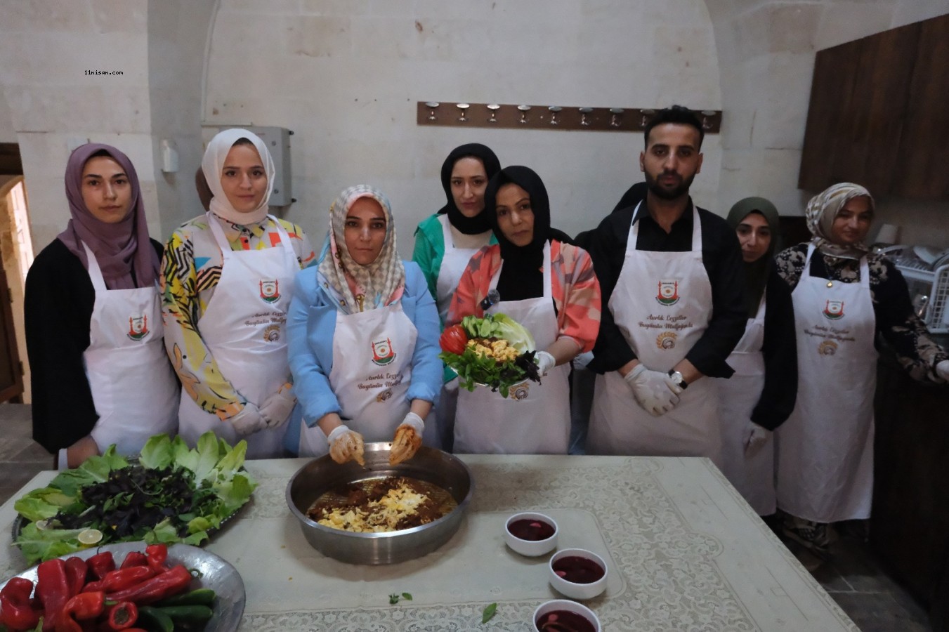 BÜYÜKŞEHİR, ŞANLIURFA GASTRONOMİSİNİ GELECEĞE TAŞIYOR YÖRESEL YEMEK KURSLARI YOĞUN İLGİ GÖRÜYOR;