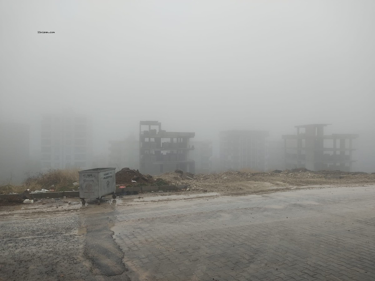 Urfa'da sis etkili oluyor;