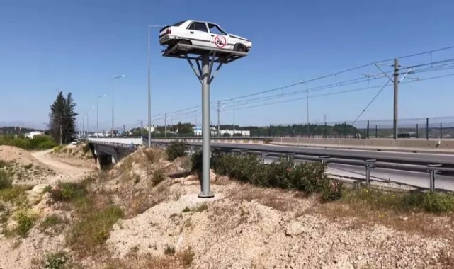 Metrelerce yüksekteki hurda araçla kazalara dikkat çekiliyor