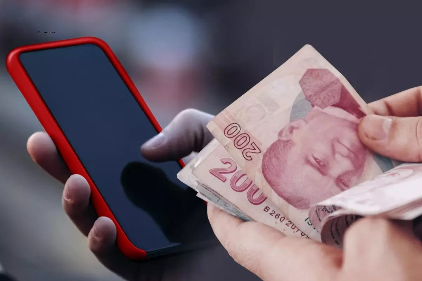 O ÖZELLİĞİ KAPATIN! BANKACILIK UYGULAMASINDAN GELEN BİLDİRİM MAĞDUR EDİYOR