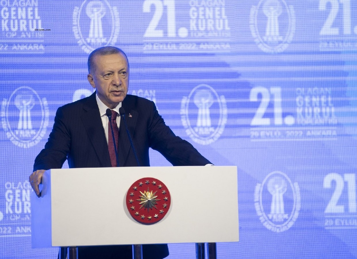 Erdoğan: Faizin daha da inmesi gerektiğini telkin ediyorum;