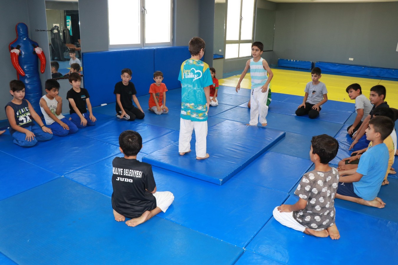 JUDO KURSU İLE MİNİKLER ŞAMPİYONALARA HAZIRLANIYOR;