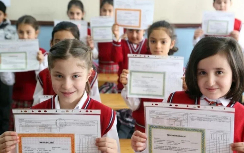 Artık Karne Verilmeyecek! Öğrencilere Müjde Geldi;