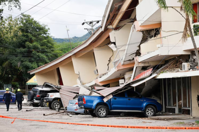 77lik-depremle-sarsilan-panama-20317805-1459_1_m.webp