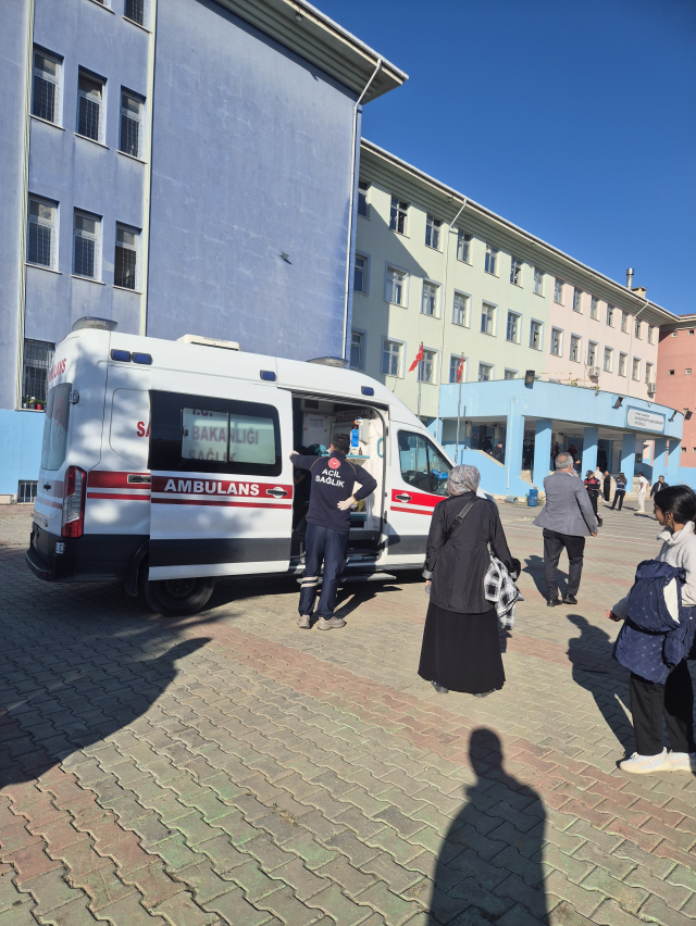 istanbulda-ortaokulda-bir-ogre-20301334-7459_1_m.webp